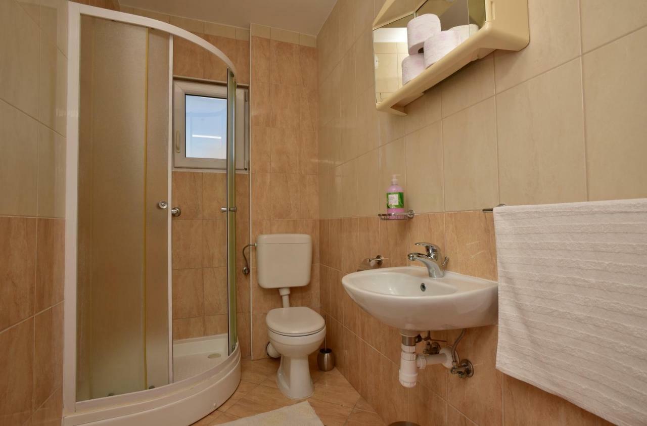 Studio Apartments Antonio Makarská Exteriér fotografie