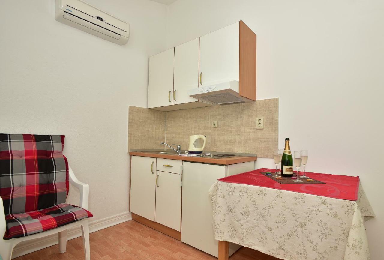 Studio Apartments Antonio Makarská Exteriér fotografie