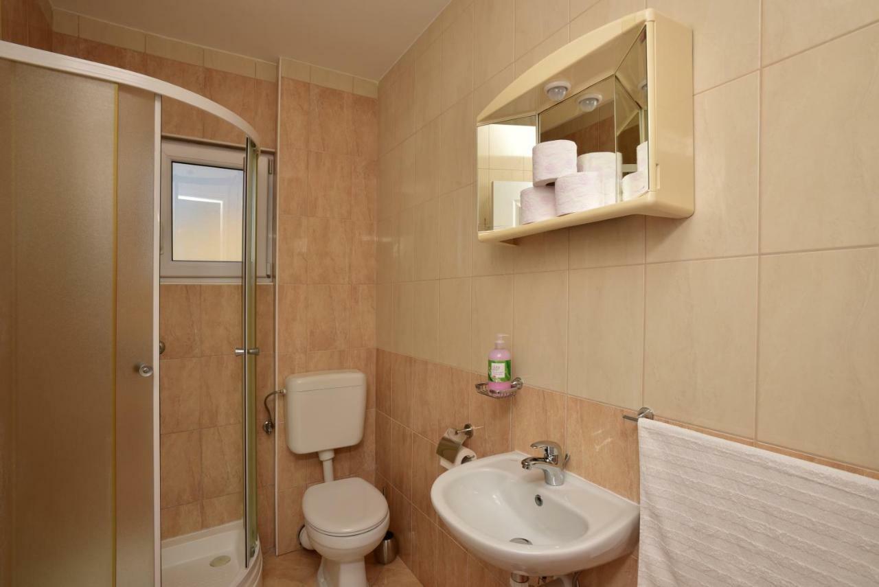 Studio Apartments Antonio Makarská Exteriér fotografie