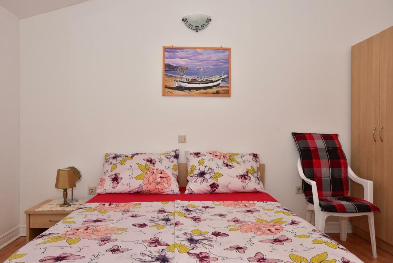 Studio Apartments Antonio Makarská Exteriér fotografie