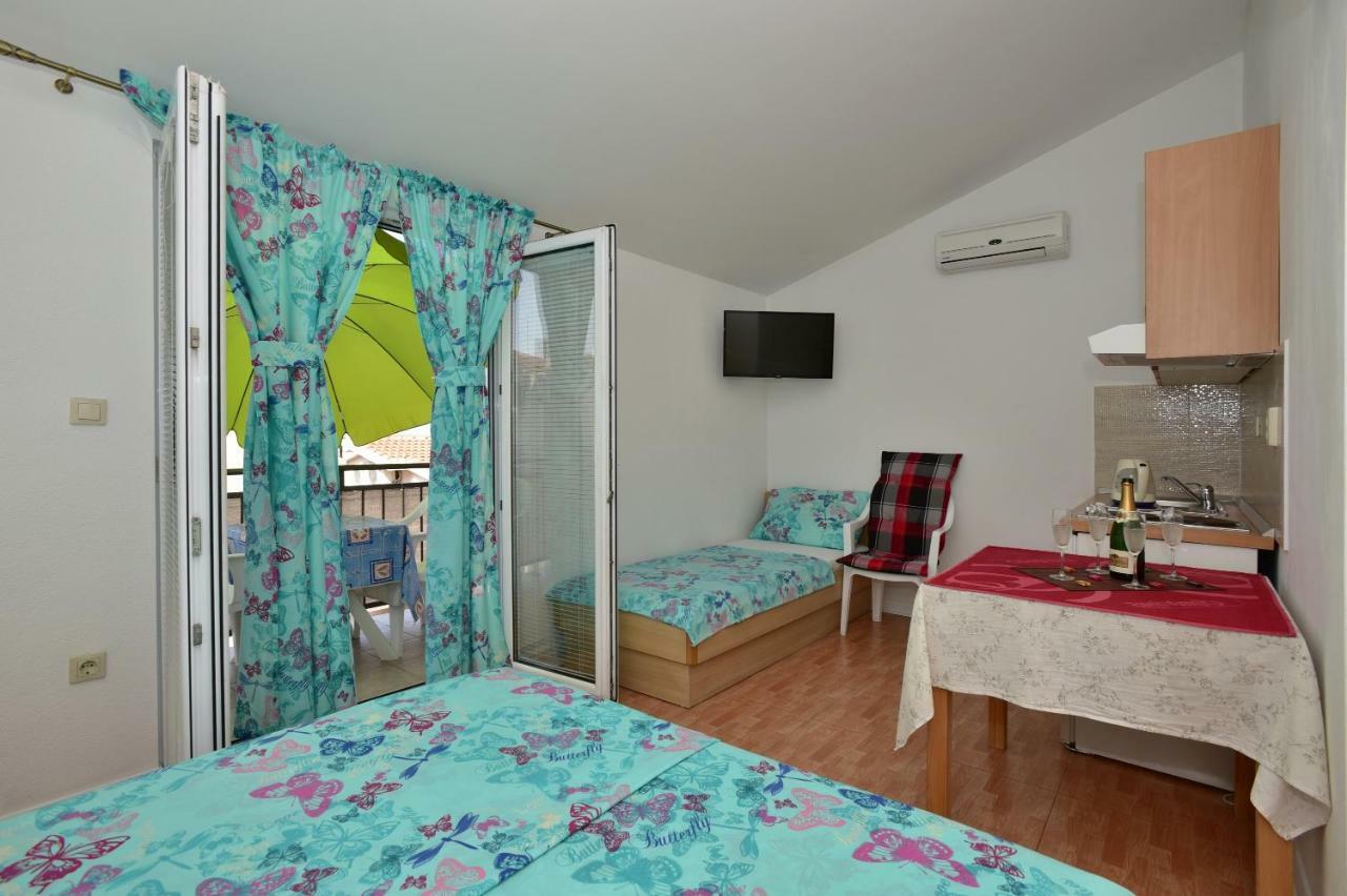Studio Apartments Antonio Makarská Exteriér fotografie